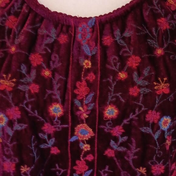 Umgee Cabernet Velvet Dress with Floral Embroidery.Native Inspired.Peasant Shape - Picture 4 of 12
